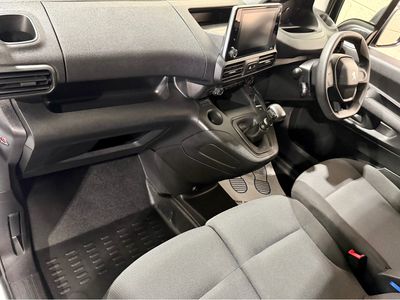 2023 Peugeot Partner