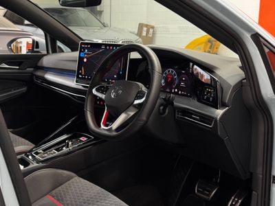 2025 Volkswagen Golf