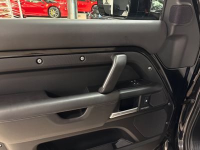 2025 Land Rover Defender