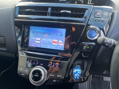 2018 Toyota Prius Alpha