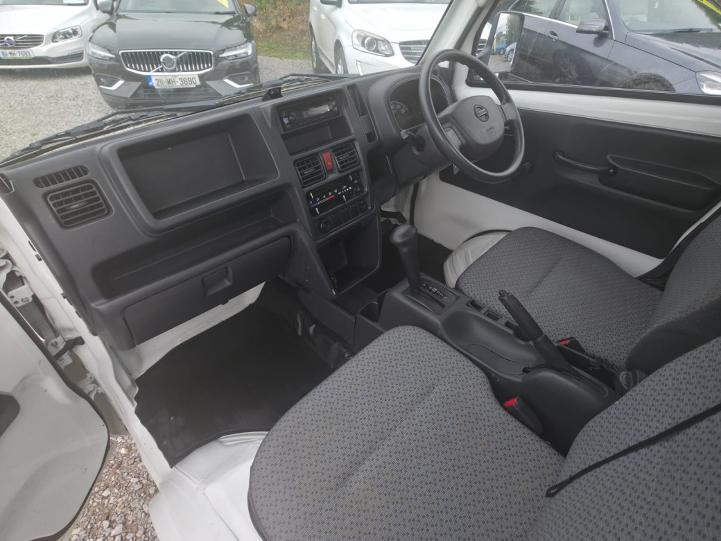 2017 Nissan Clipper