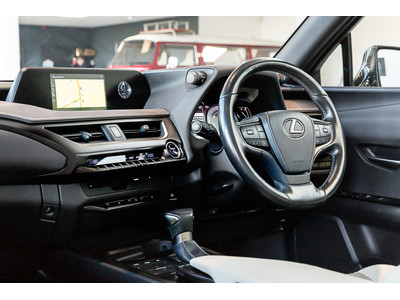 2022 Lexus UX 200H