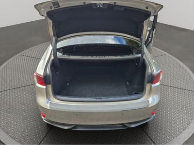 2015 Lexus IS 300h