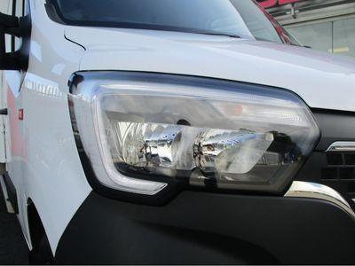 2022 Renault Master