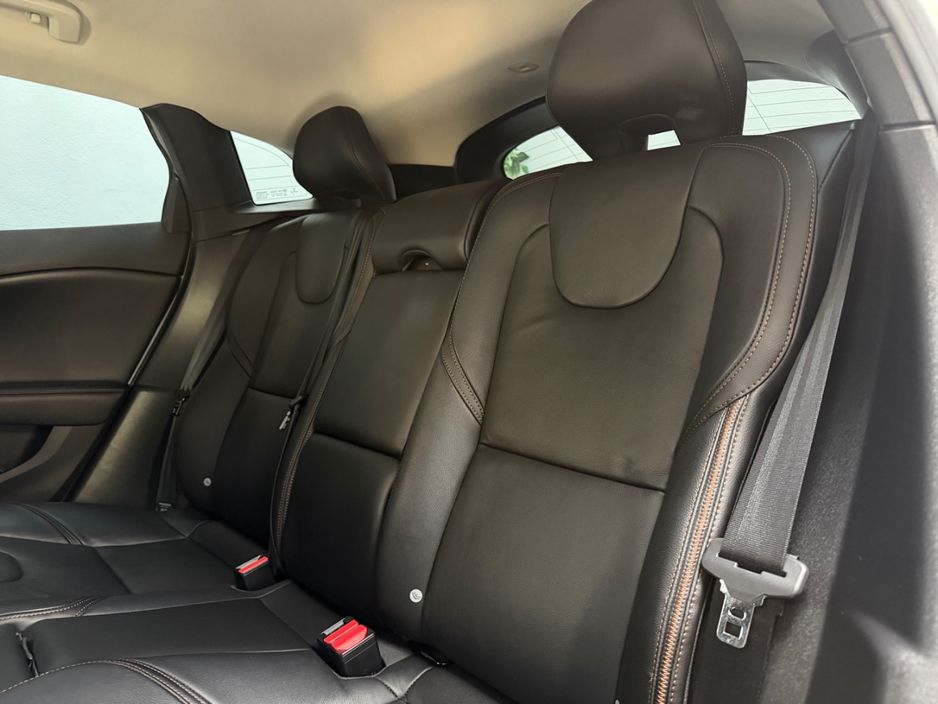 2016 Volvo V40 Cross Country