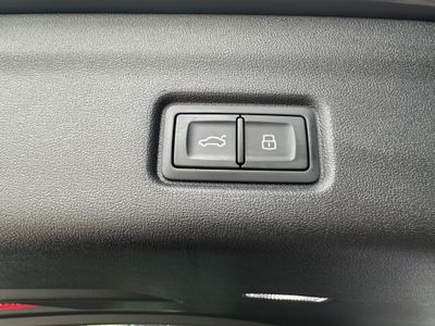 2026 Audi Q6 e-tron