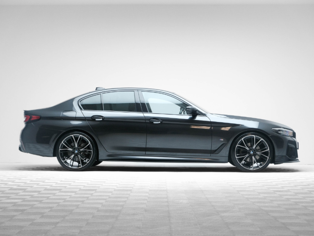 2022 BMW 5 Series