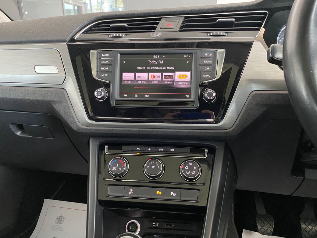 2016 Volkswagen Touran