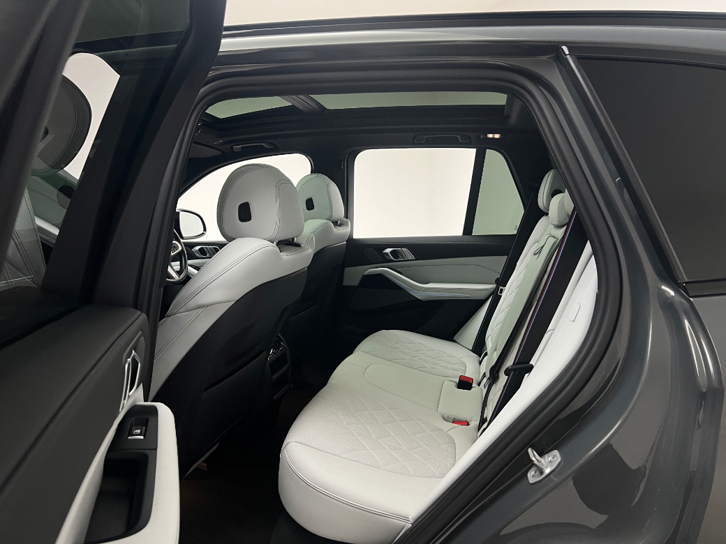 2023 BMW X5