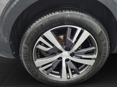 2023 Peugeot 5008