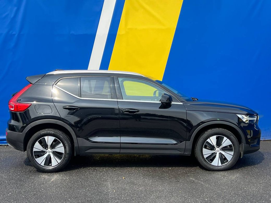 2022 Volvo XC40