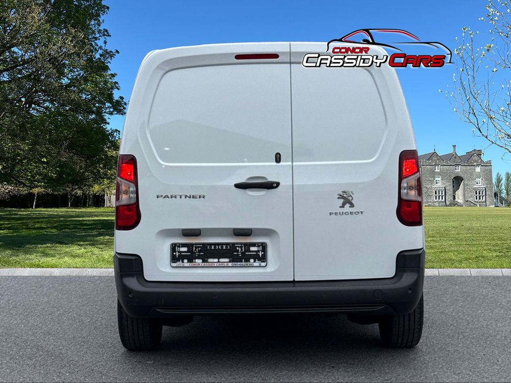 2023 Peugeot Partner
