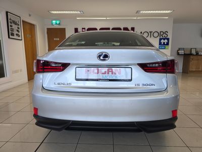 2014 Lexus IS 300h