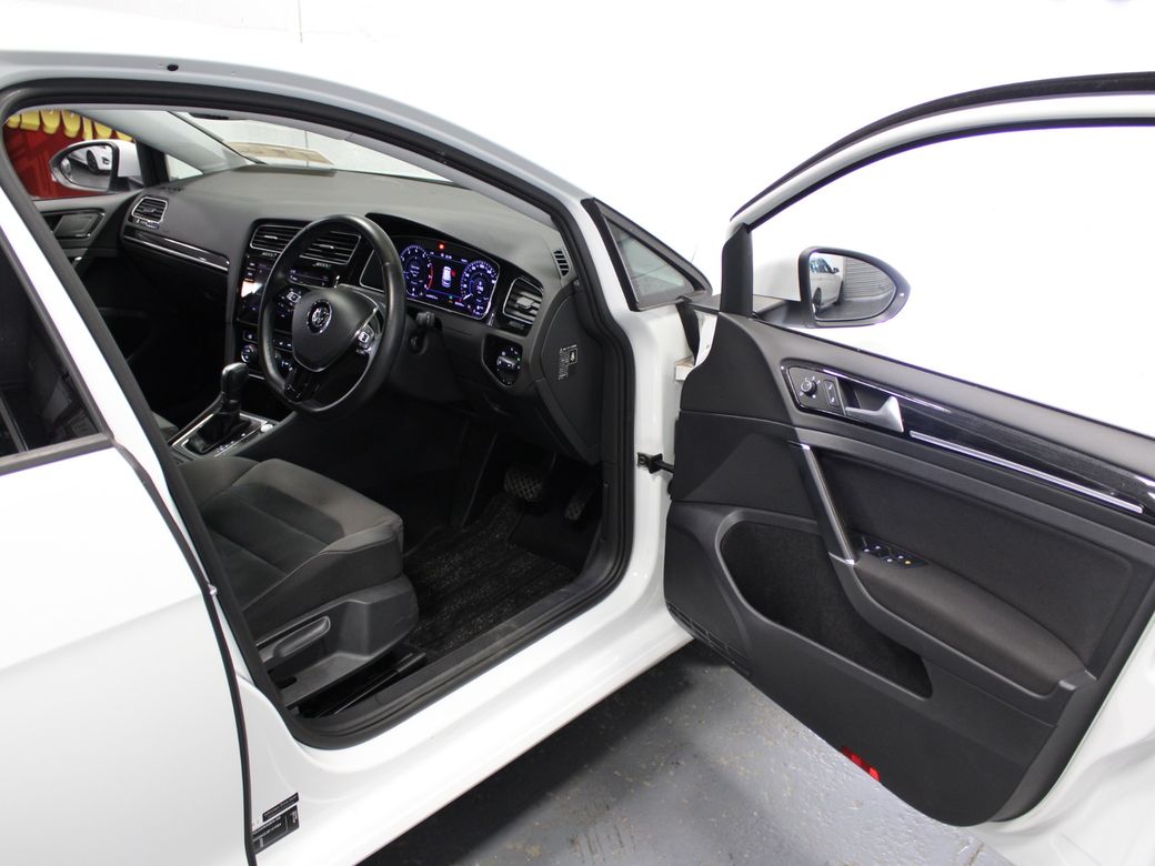 2018 Volkswagen Golf