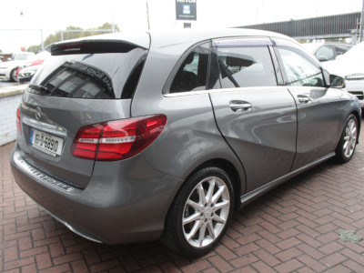 2016 Mercedes-Benz B 180