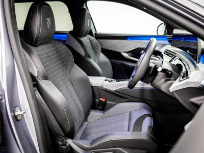 2025 Peugeot 5008