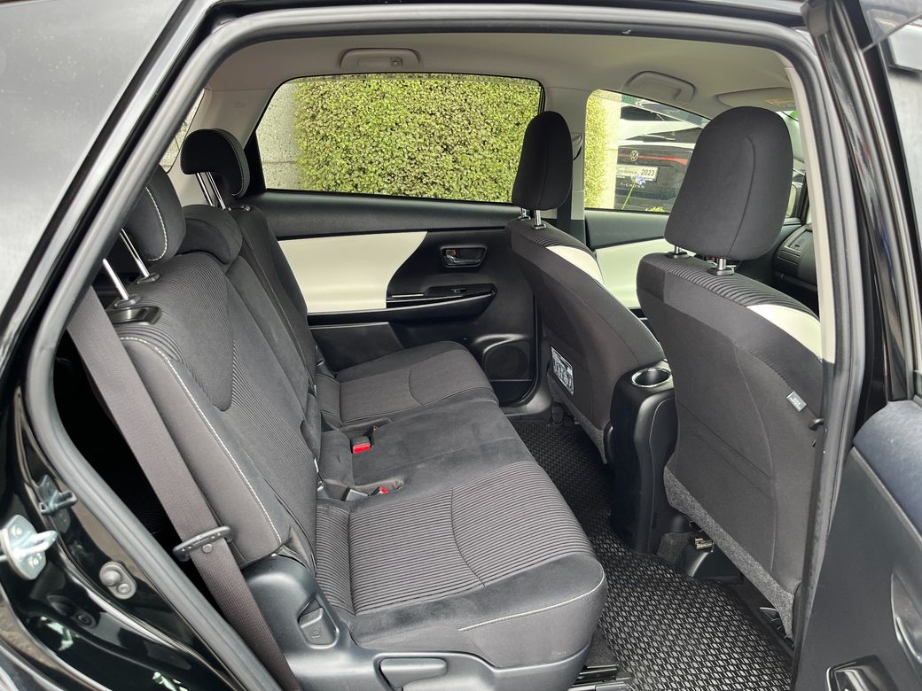 2018 Toyota Prius Alpha