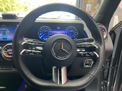 2024 Mercedes-Benz EQB