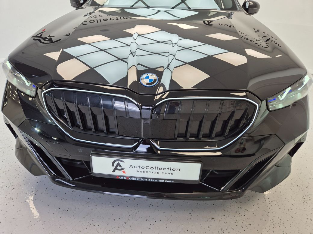 2025 BMW 530