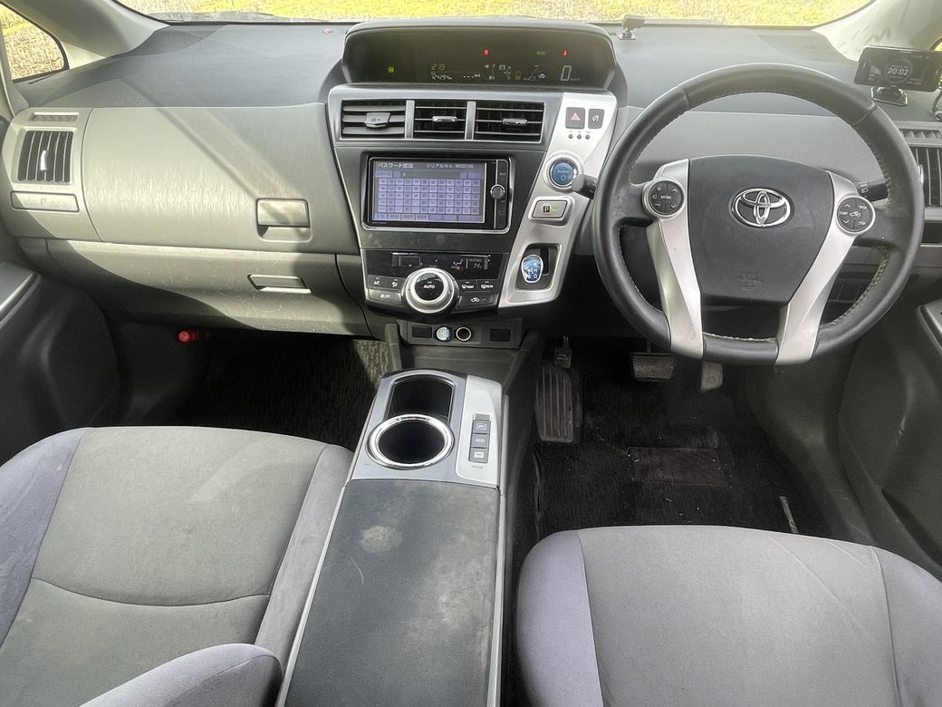 2013 Toyota Prius Alpha