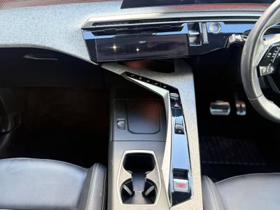 2025 Peugeot 3008