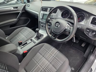 2016 Volkswagen Golf