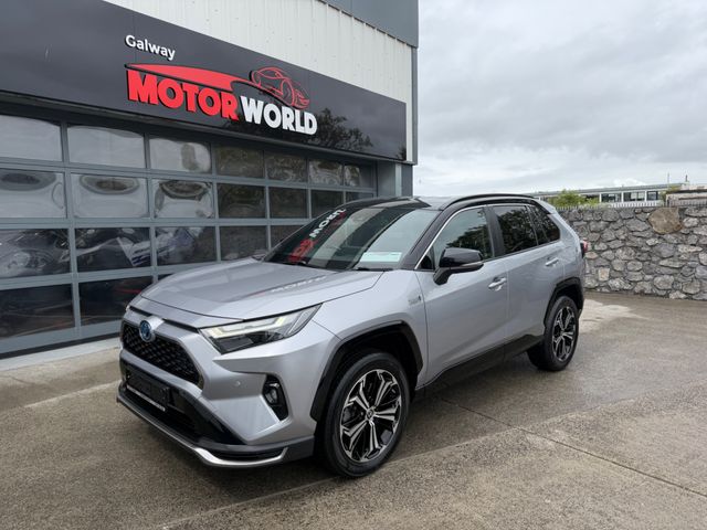 vehicle for sale from Motor World