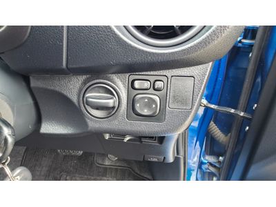 2017 Toyota Vitz