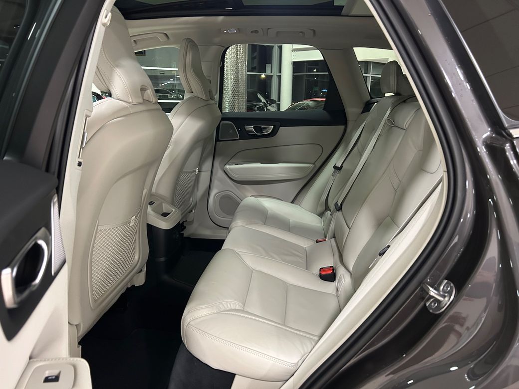 2025 Volvo XC60