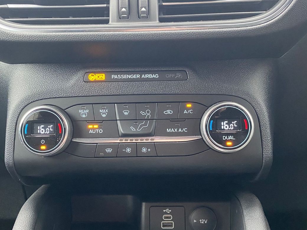 2022 Ford Kuga