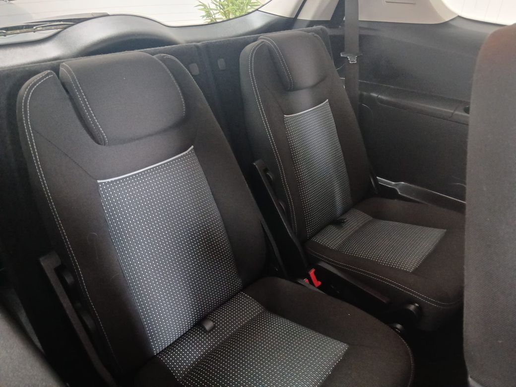 2013 Ford S-Max