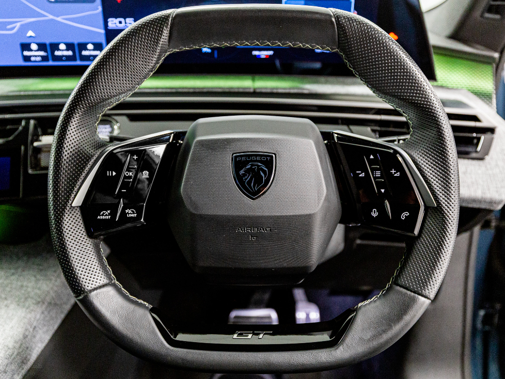 2025 Peugeot 5008