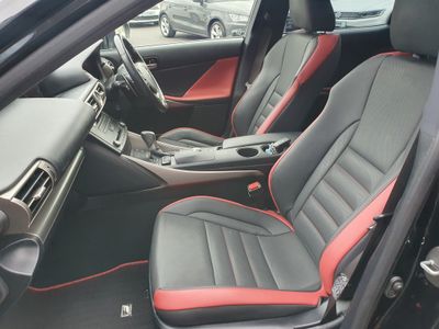 2015 Lexus IS 300h
