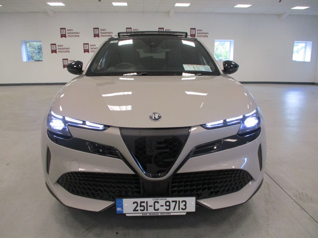 2025 Alfa Romeo Junior