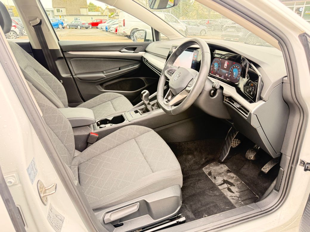 2024 Volkswagen Golf