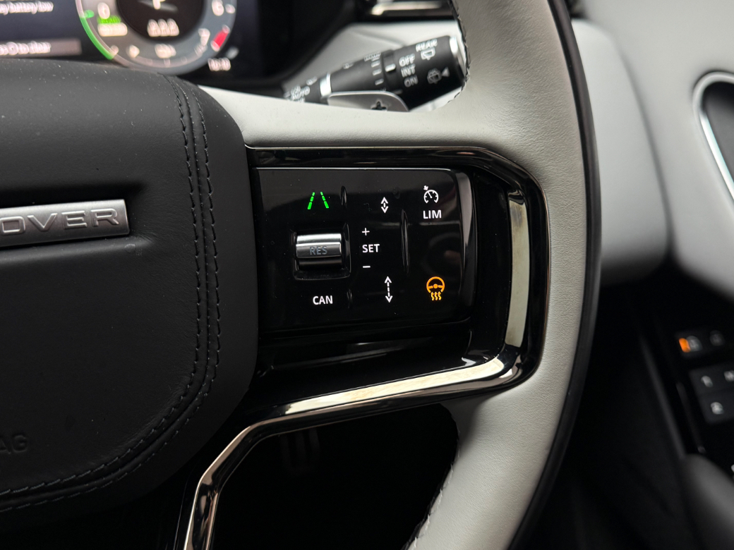 2025 Land Rover Range Rover Velar