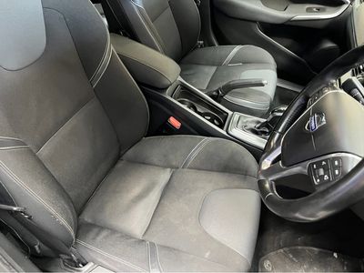 2015 Volvo V40
