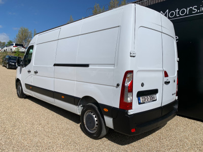 2023 Renault Master