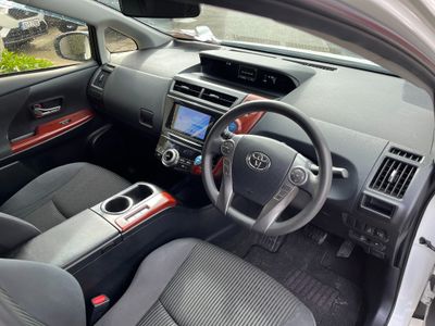 2016 Toyota Prius Alpha