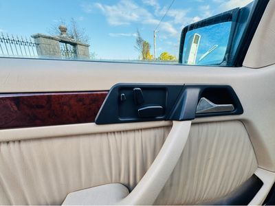 1995 Mercedes-Benz E Class