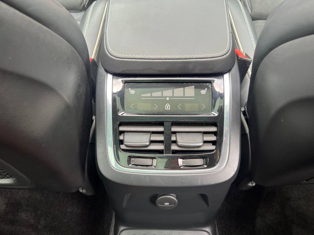 2021 Volvo XC90