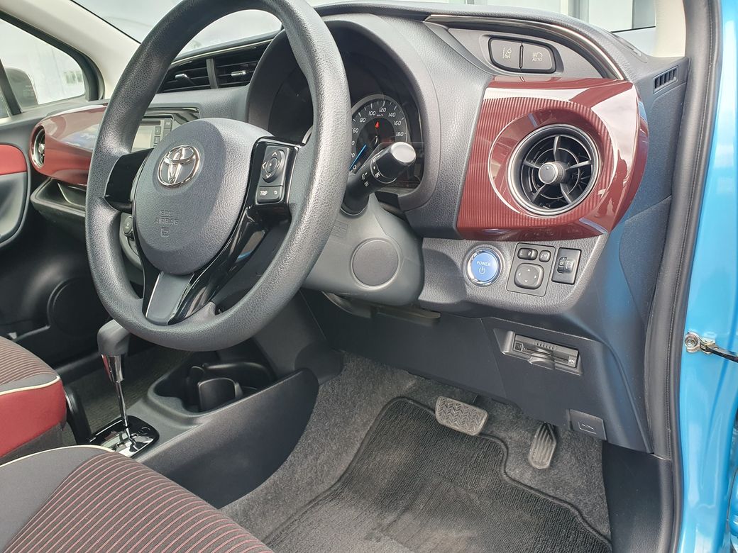 2018 Toyota Vitz