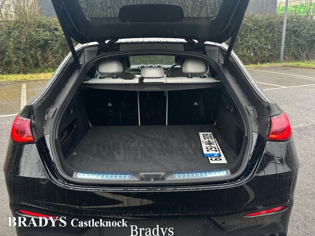 2025 Mercedes-Benz GLC Class