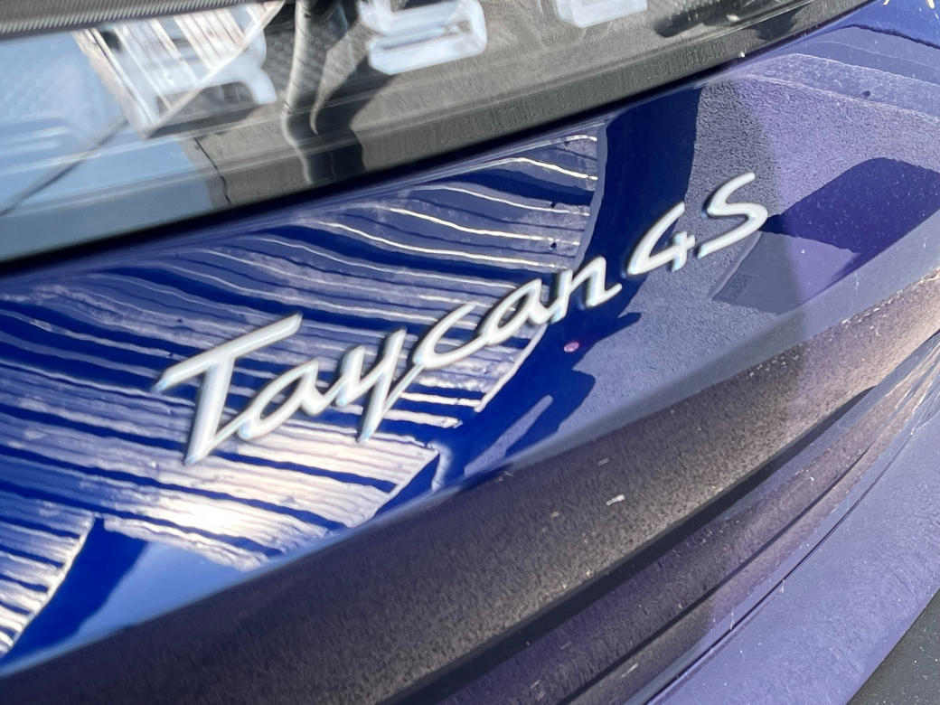 2022 Porsche Taycan