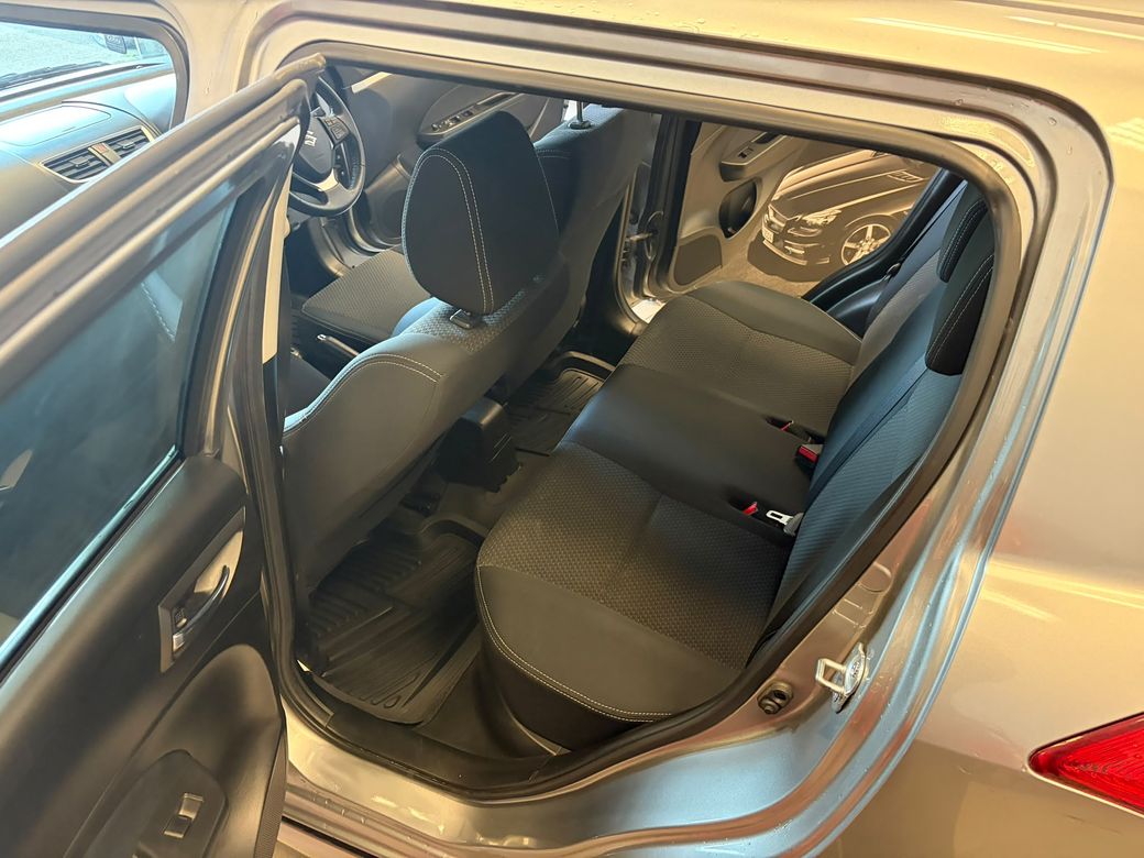 2014 Suzuki Swift