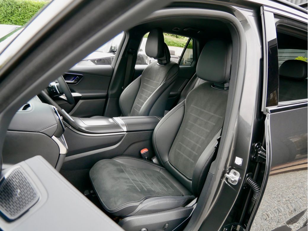 2025 Mercedes-Benz GLC Class