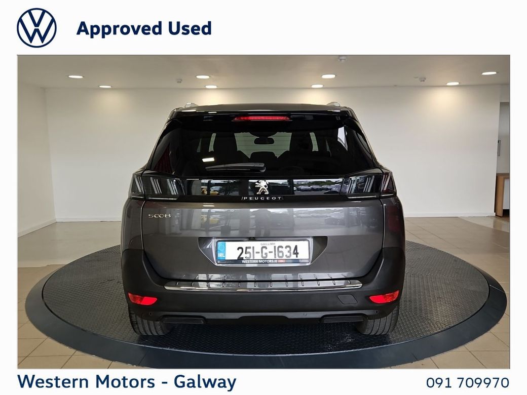 2025 Peugeot 5008