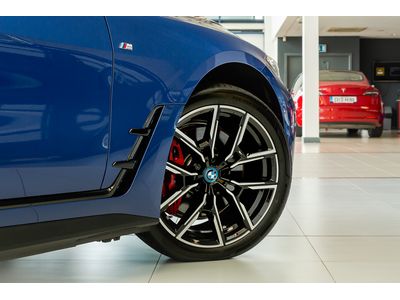 2024 BMW i4