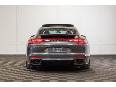 2018 Porsche Panamera