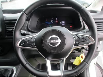 2025 Nissan Primastar